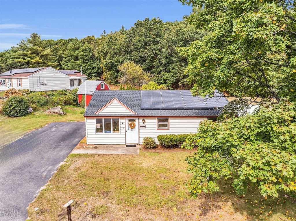 24 Candice St