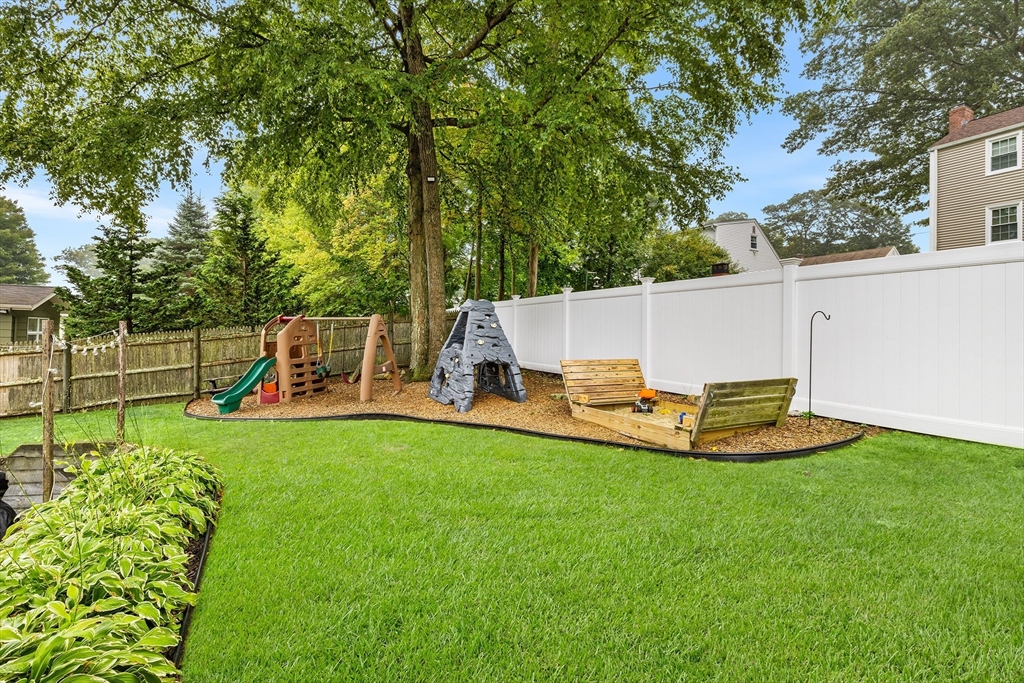 5 Trinity Dr