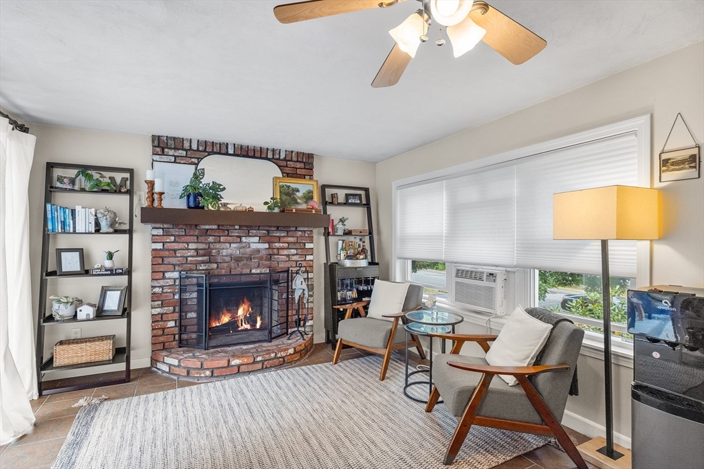5 Trinity Dr