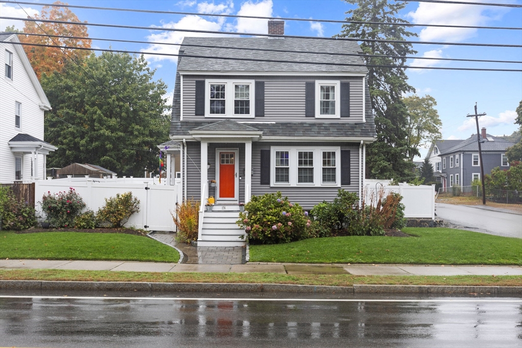 176 Salem St
