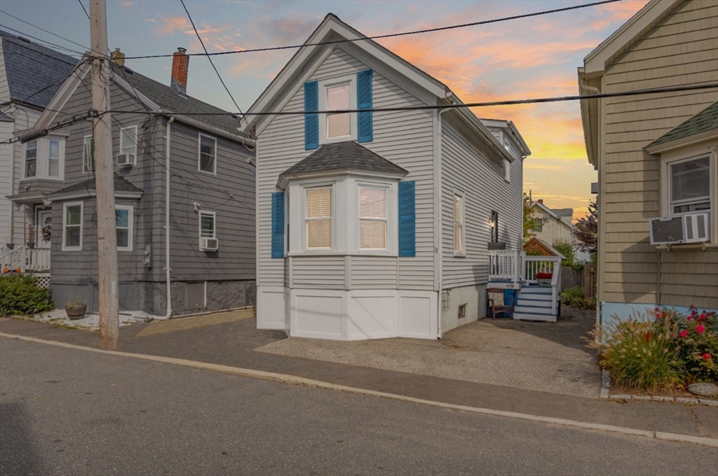 13 Beacon St
