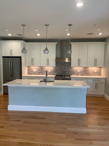 306 W Third Street # 1