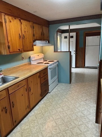 136 W. Acton Rd