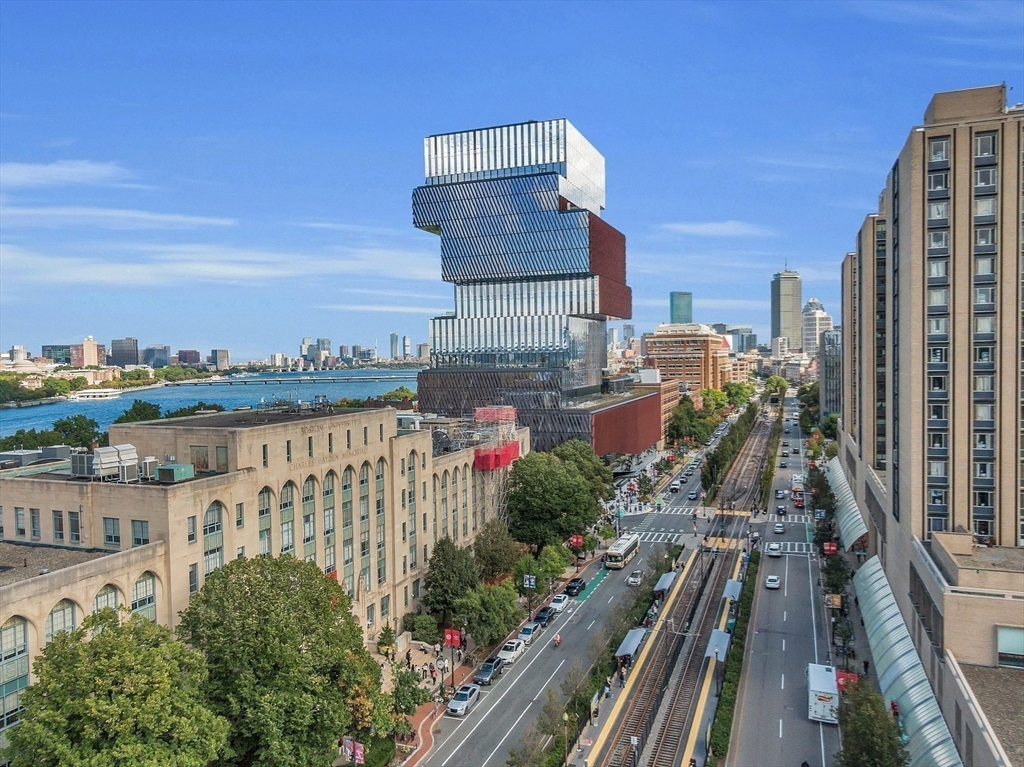 1501 Commonwealth Avenue Unit: PH2