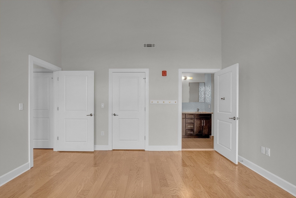 1501 Commonwealth Avenue Unit: PH2