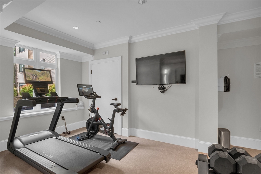 1501 Commonwealth Avenue Unit: PH2