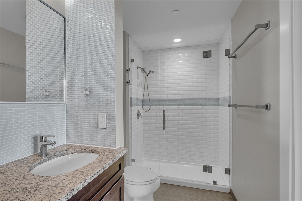 1501 Commonwealth Avenue Unit: PH2