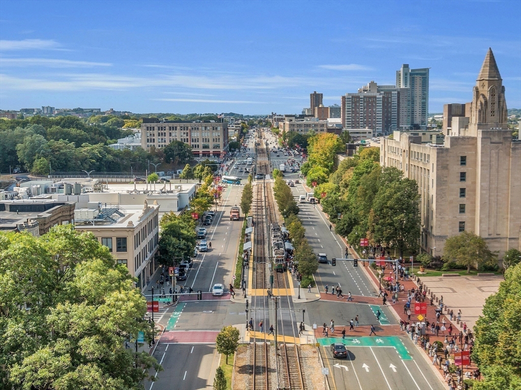1501 Commonwealth Avenue Unit: PH2