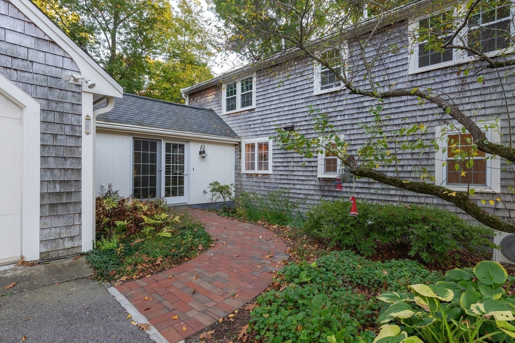 153 Grove St