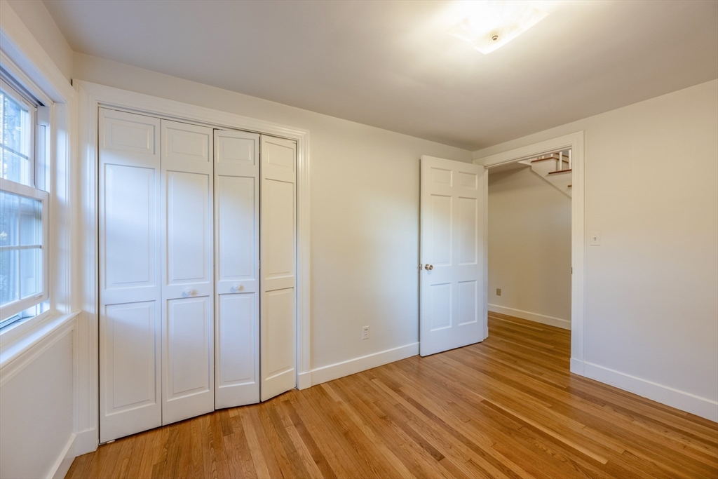153 Grove St
