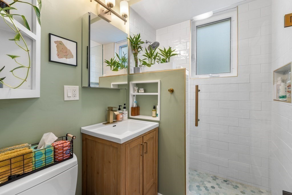 17 Hicks Avenue # 1