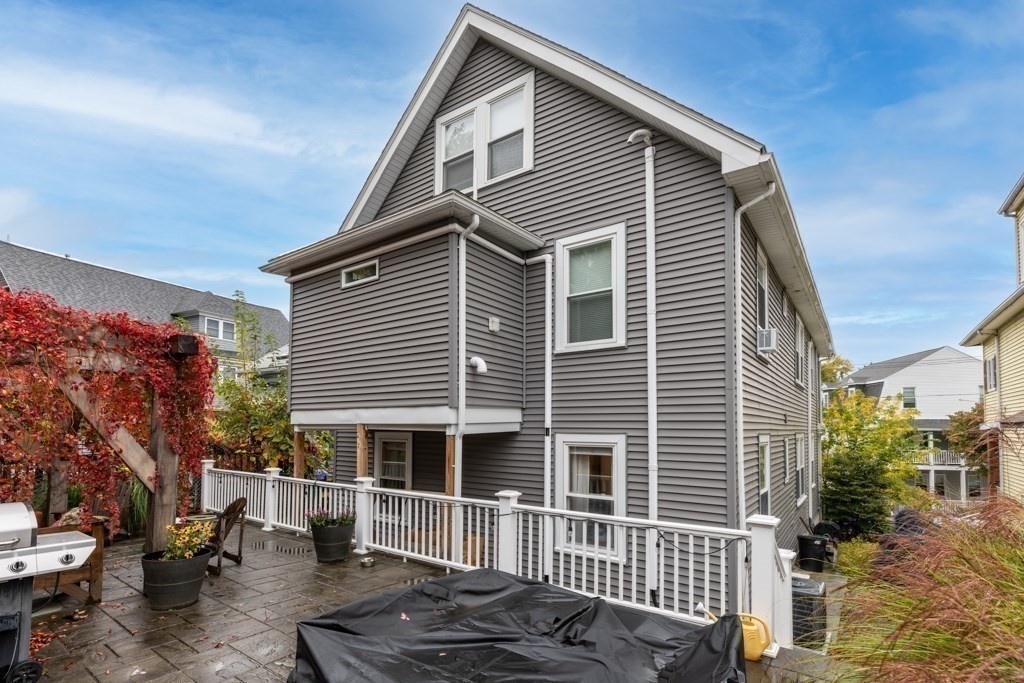 17 Hicks Avenue # 1