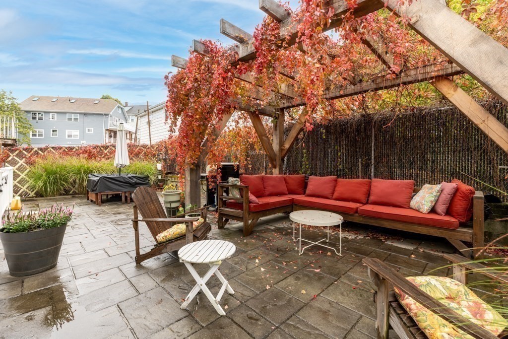 17 Hicks Avenue # 1