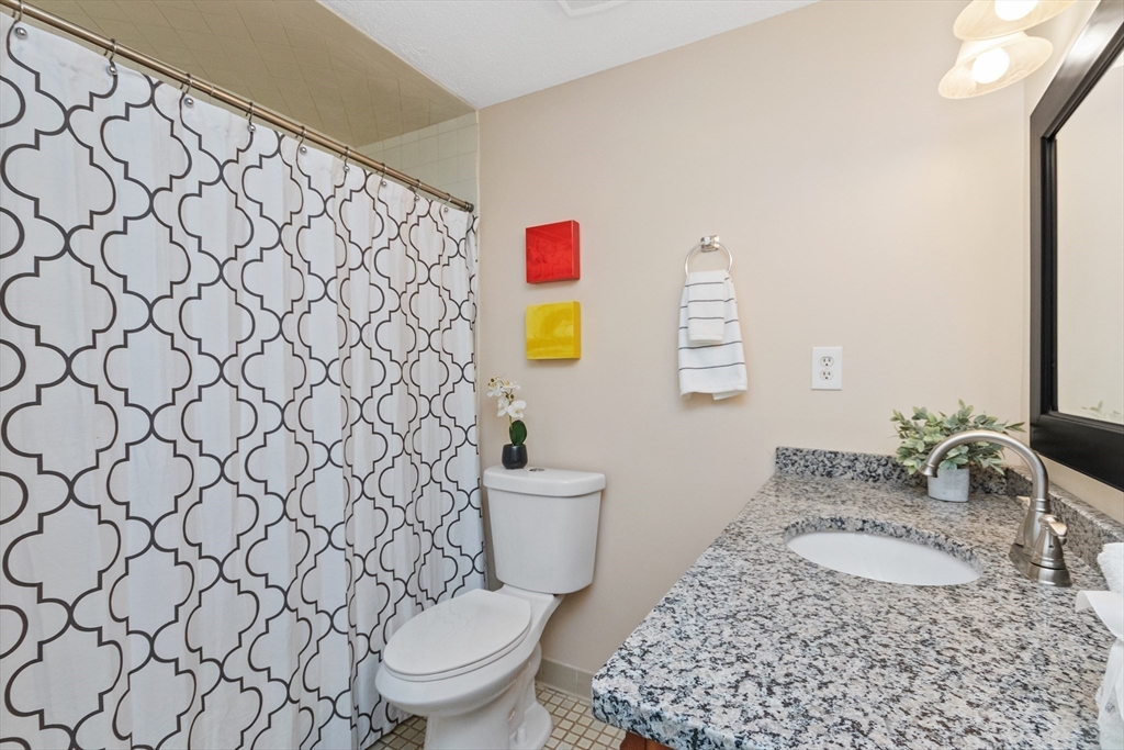 22 Ninth St # 207