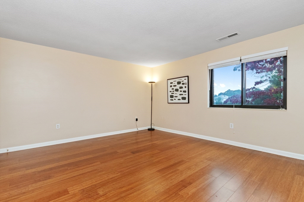 22 Ninth St # 207