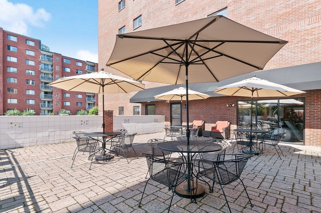 22 Ninth St # 207