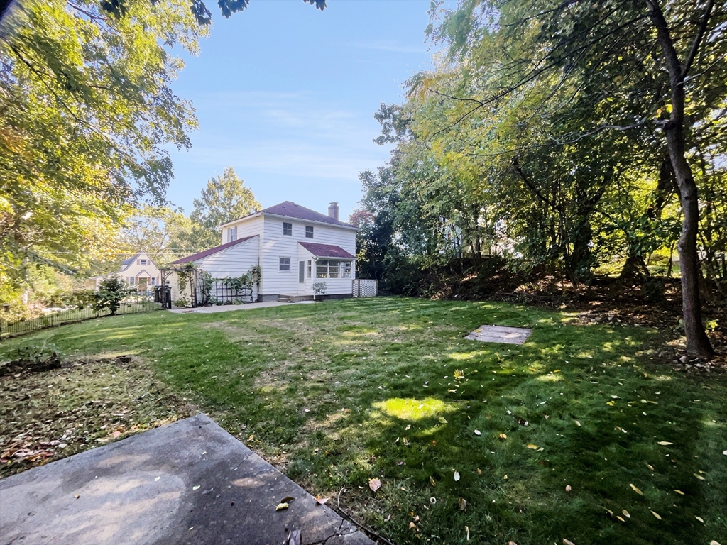 18 Bryn Mawr Ave