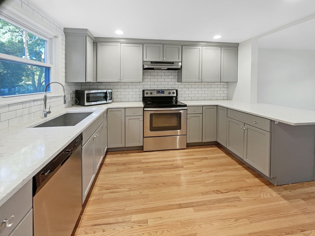 18 Bryn Mawr Ave