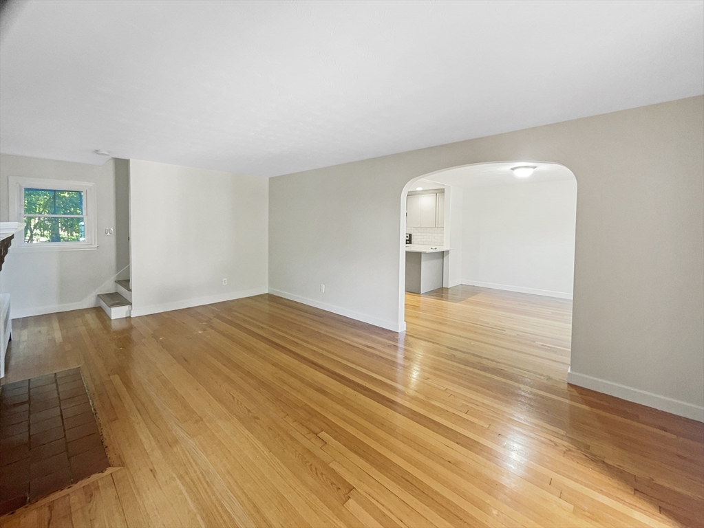 18 Bryn Mawr Ave