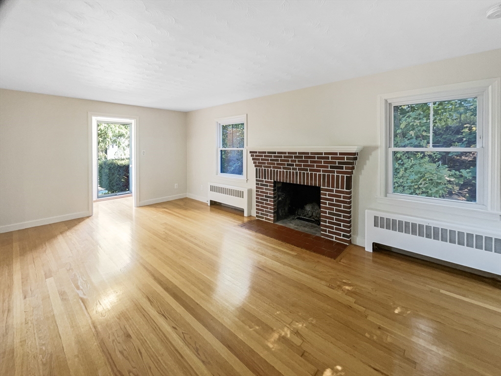 18 Bryn Mawr Ave