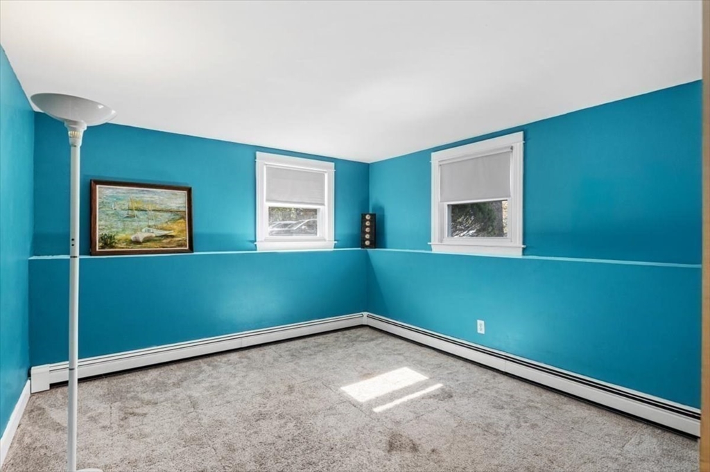 12 Woodland Dr