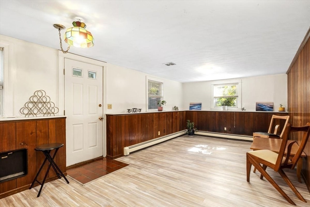 12 Woodland Dr
