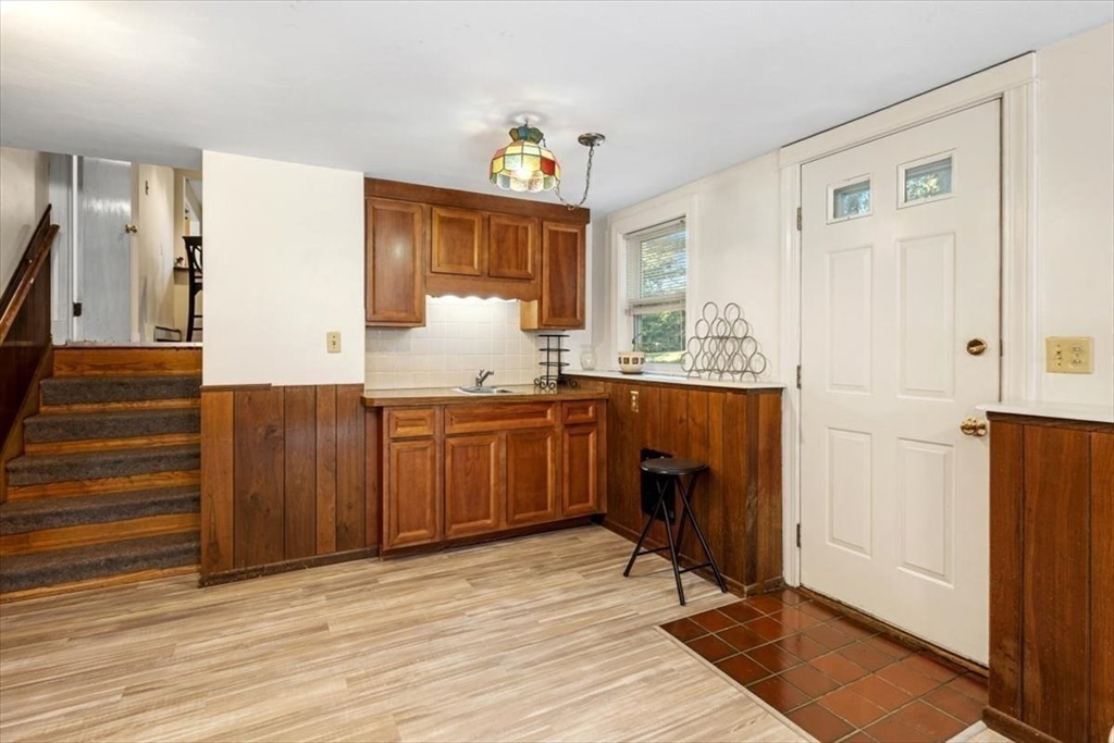 12 Woodland Dr