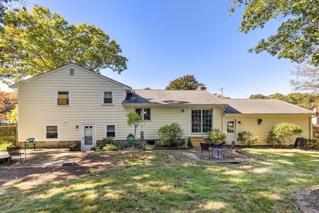 12 Woodland Dr