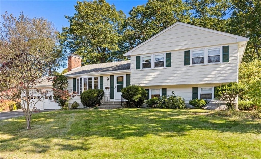 12 Woodland Dr