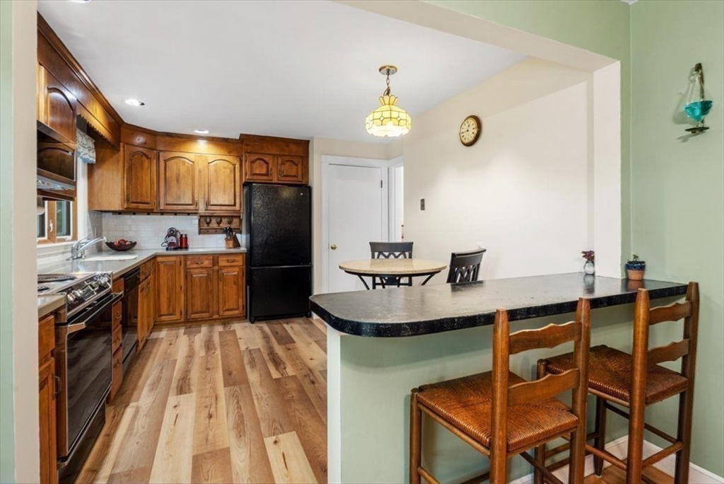 12 Woodland Dr