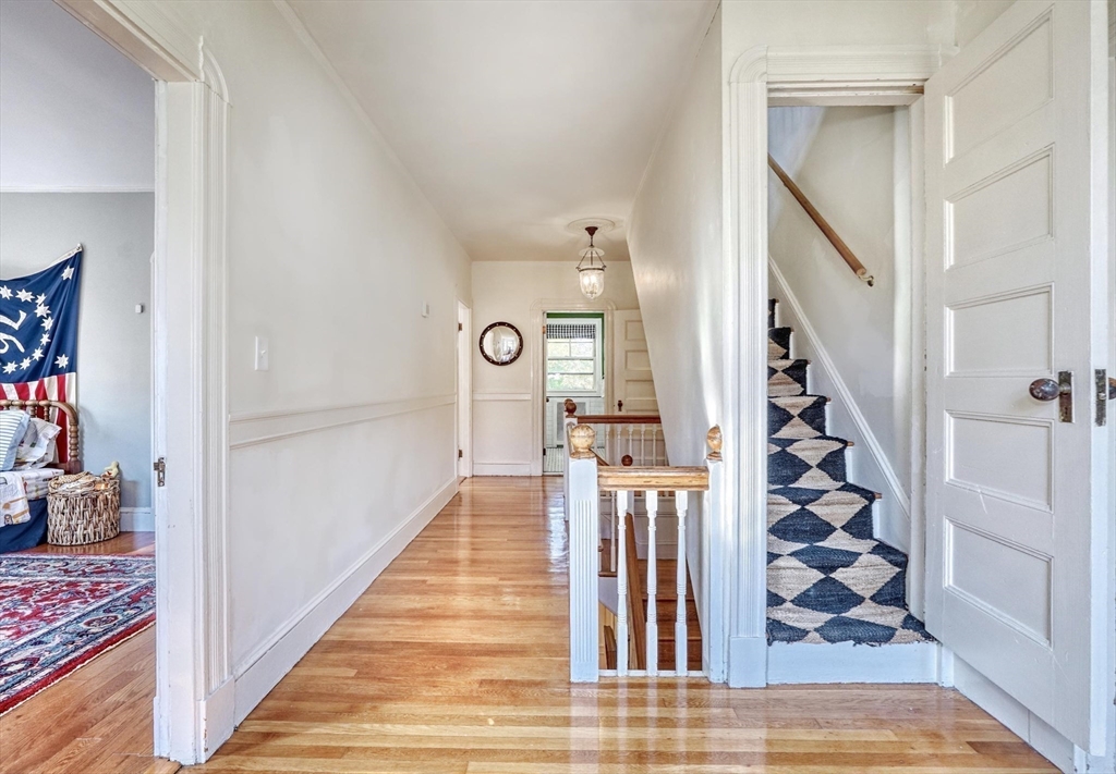 15 Rock Hill St