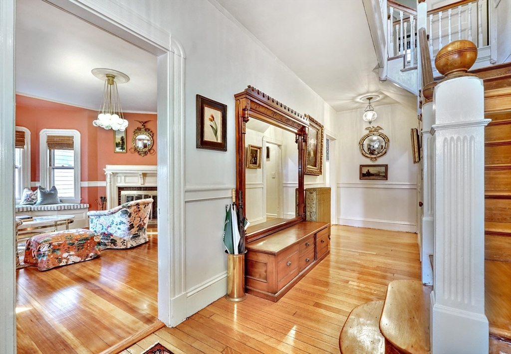 15 Rock Hill St