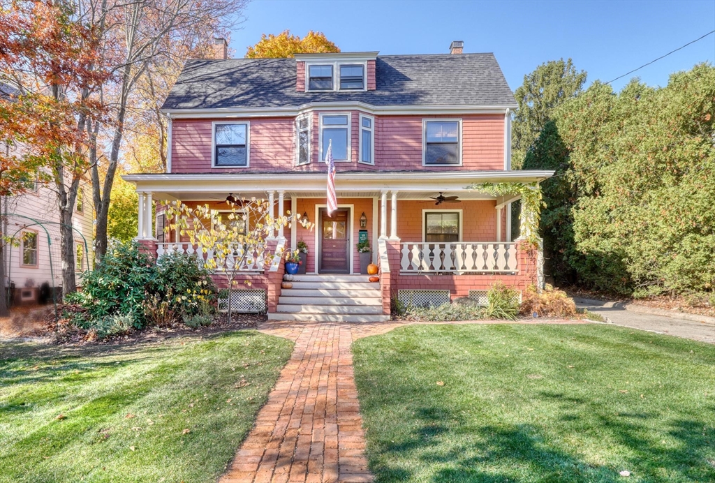 15 Rock Hill St