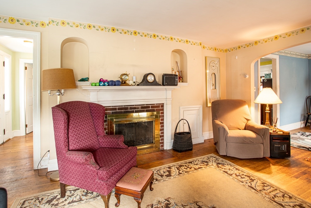 35 Longmeadow Rd