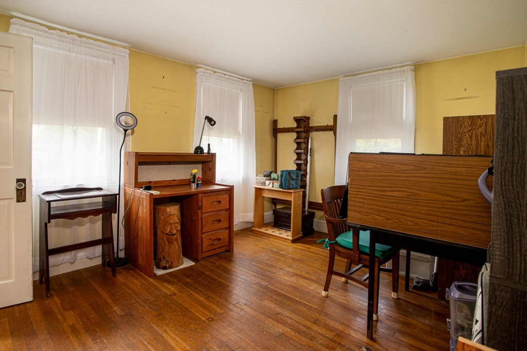 35 Longmeadow Rd
