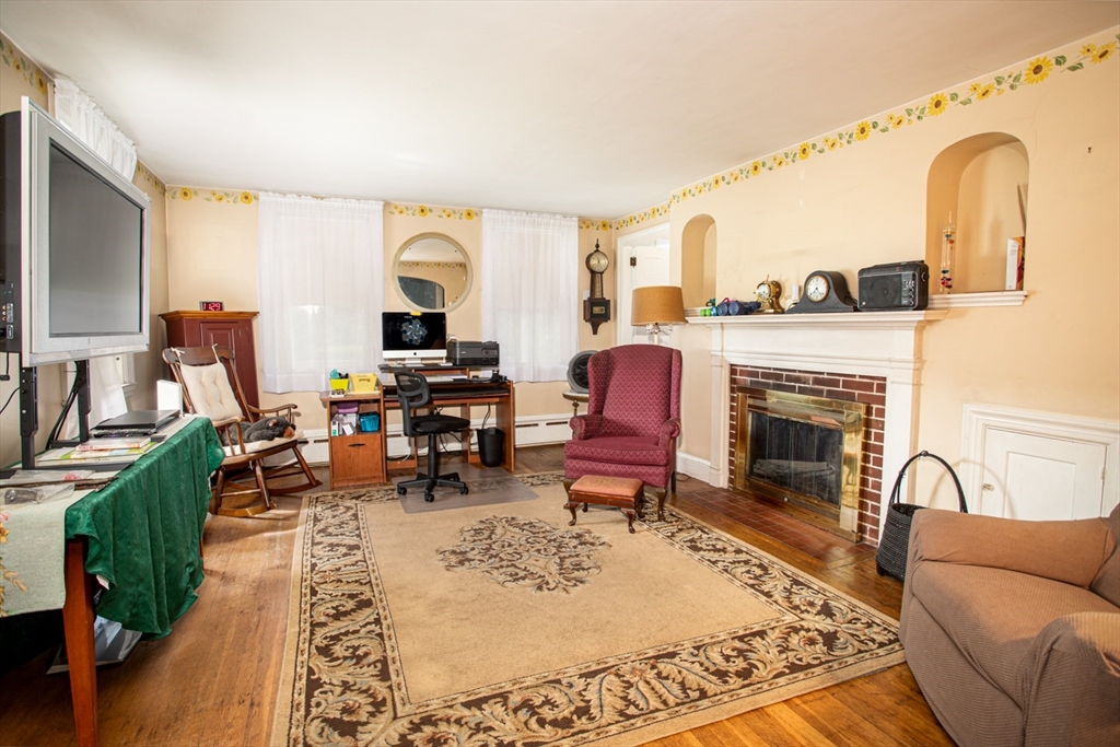 35 Longmeadow Rd