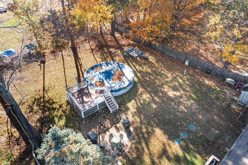 24 Donahue Way