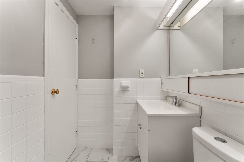 320 Commonwealth Avenue # 32