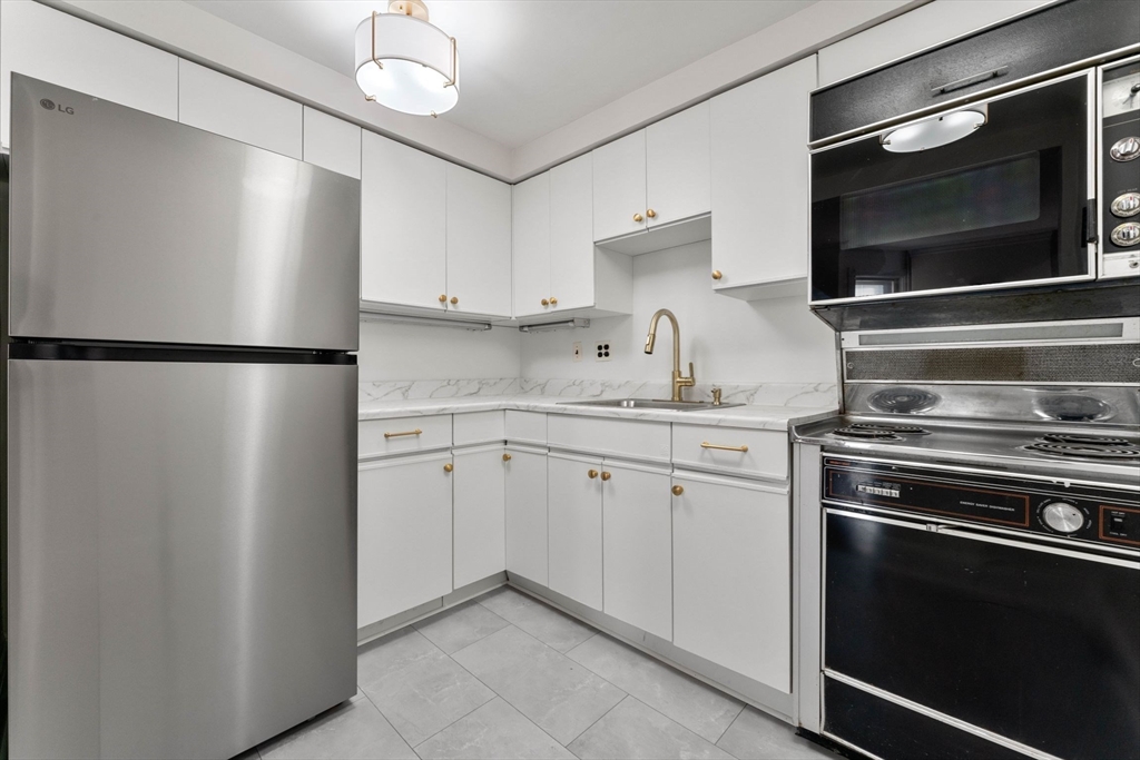 320 Commonwealth Avenue # 32