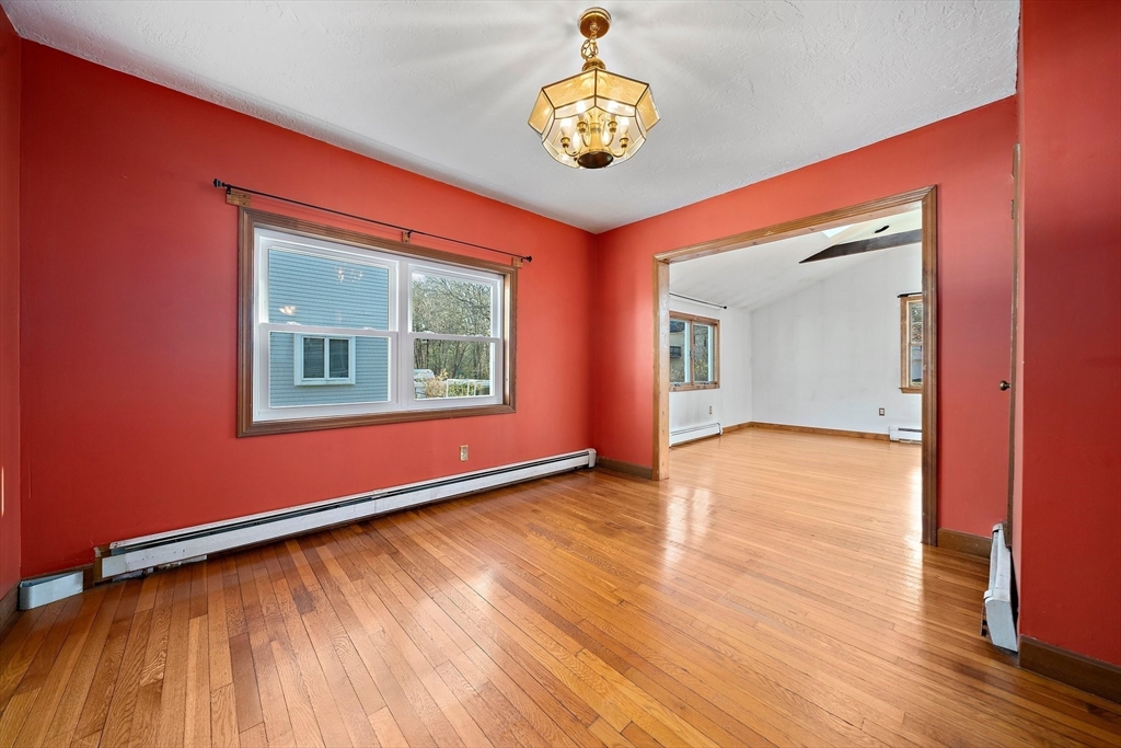 25 Wright St