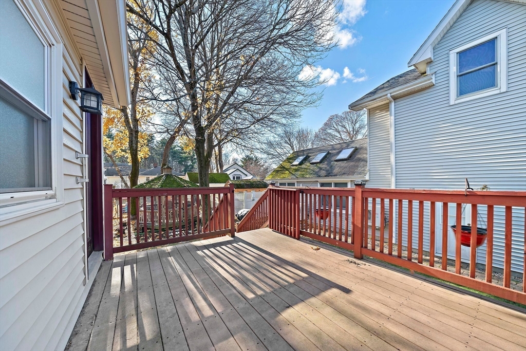 25 Wright St