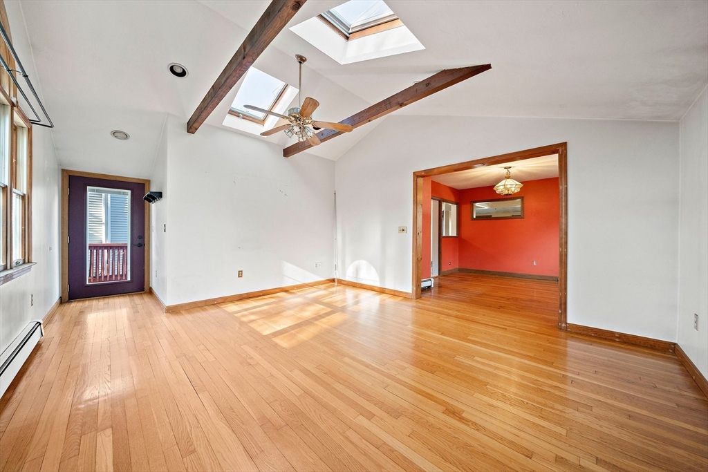 25 Wright St