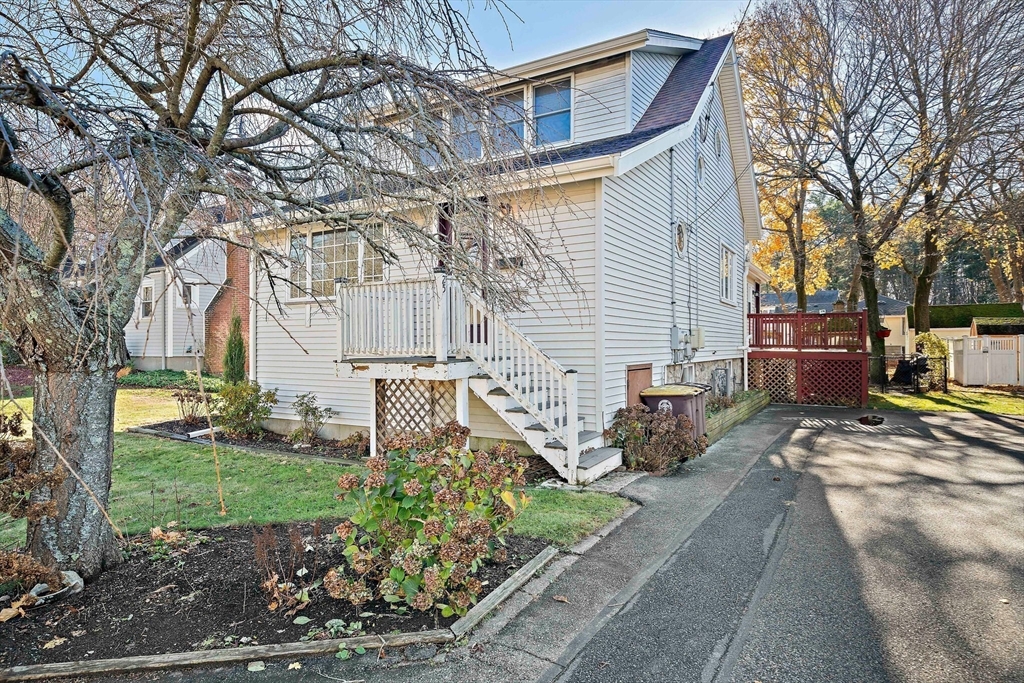 25 Wright St