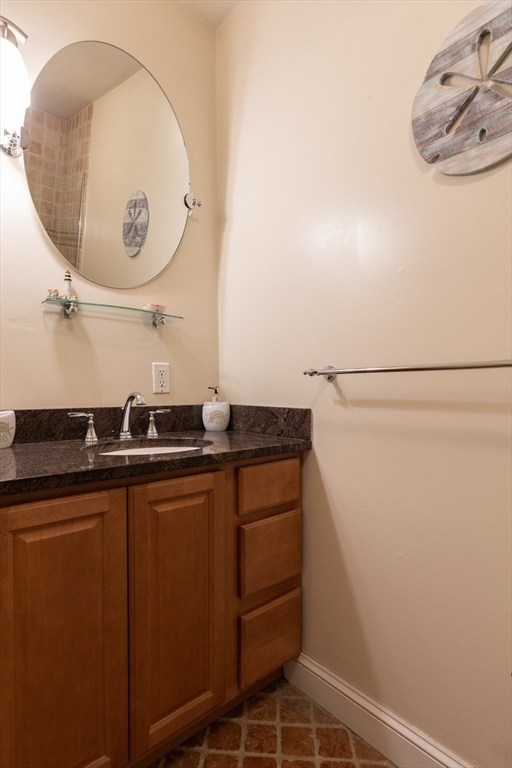 8-10 Howell St # 3