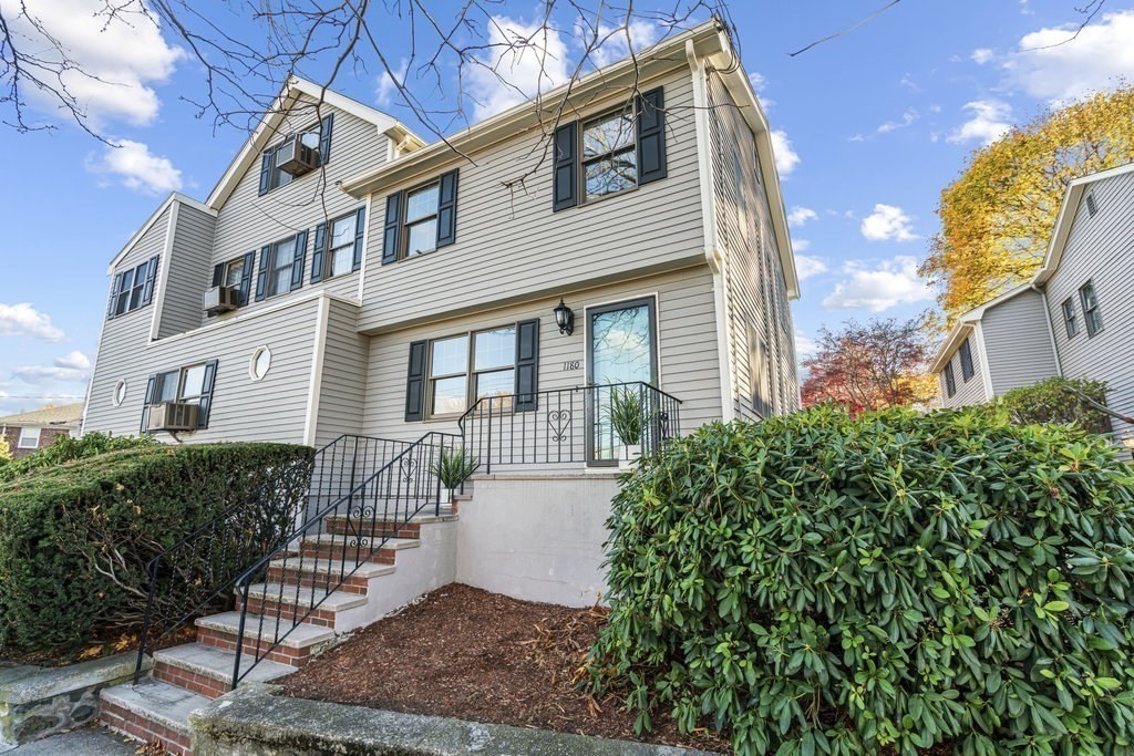 1180 Massachusetts Ave # C