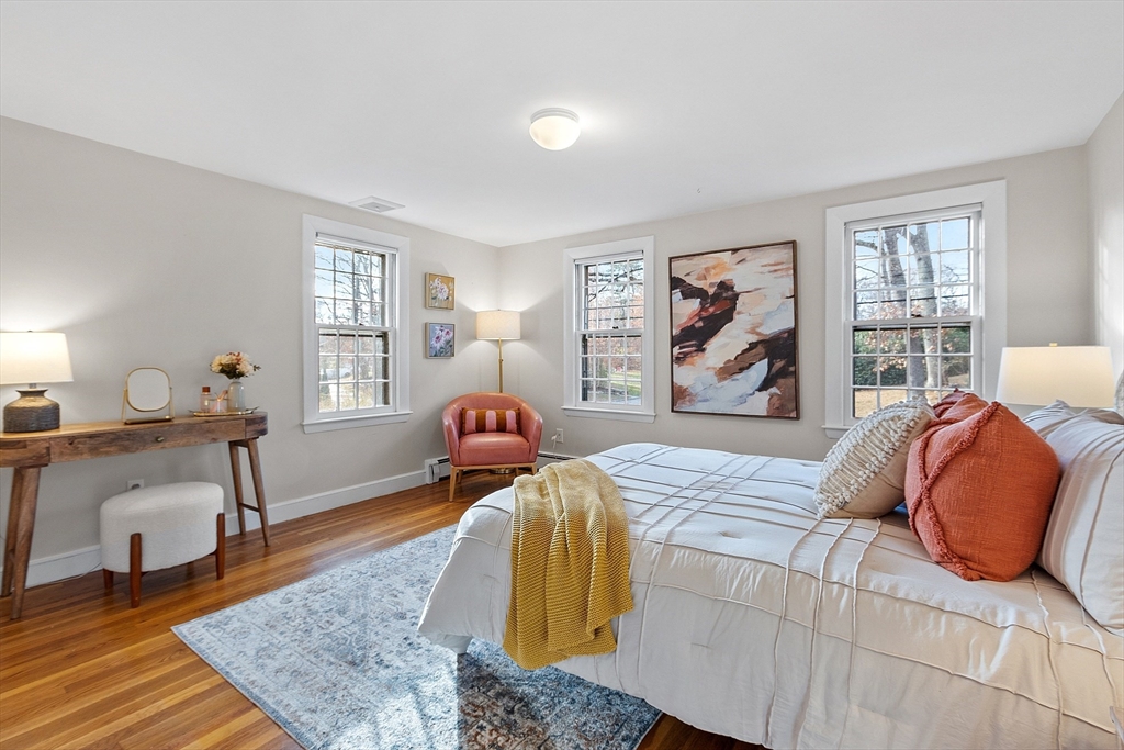 25 Oneida Rd