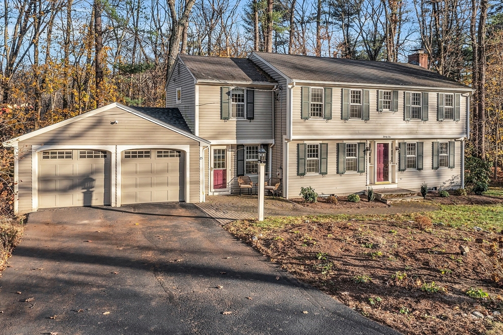 25 Oneida Rd