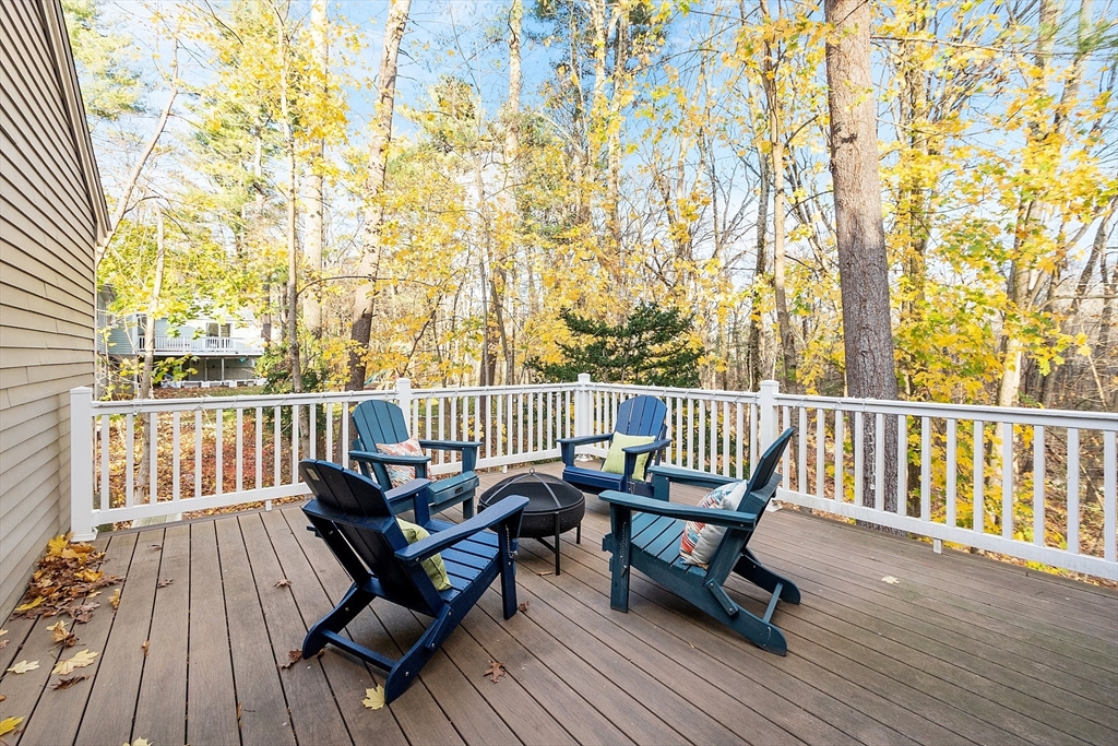 25 Oneida Rd