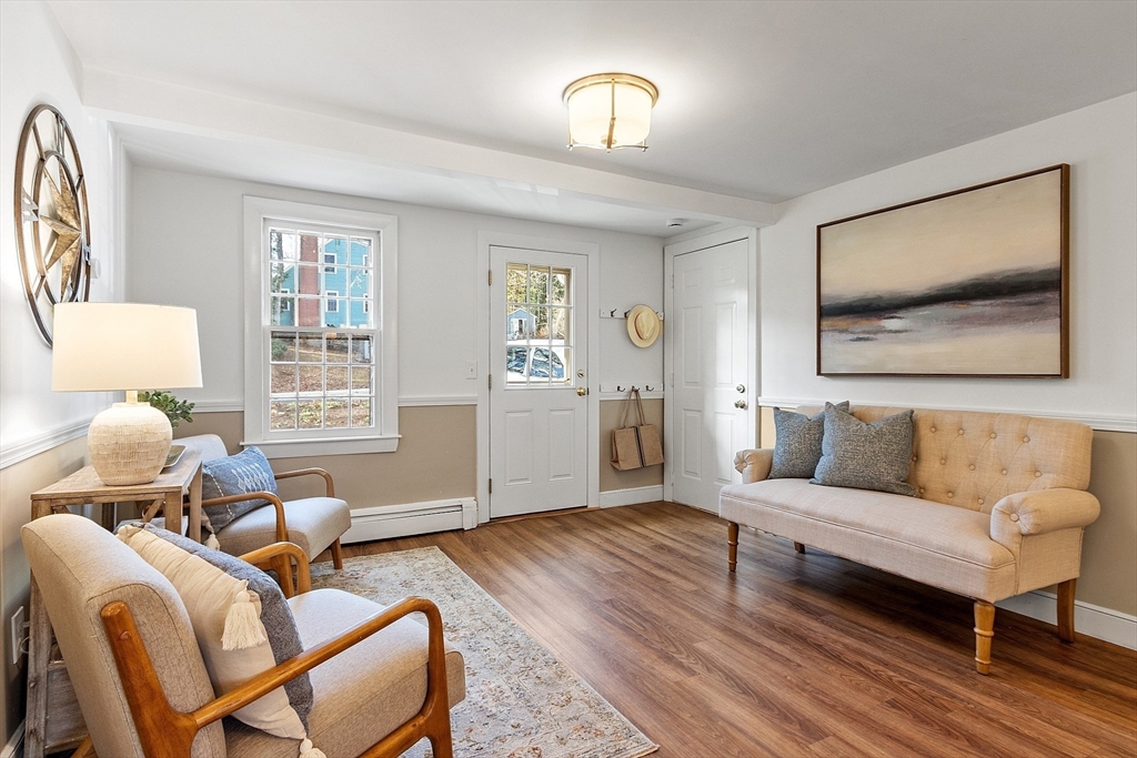 25 Oneida Rd