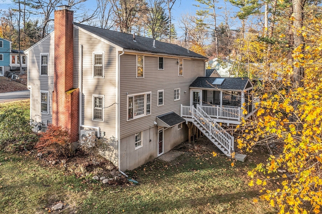 25 Oneida Rd